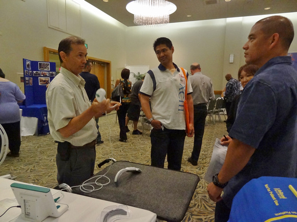 Hawaii State Respiratory Conference, September 2013.  The Interim Director of the Cardiopulmonary Department at Kuakini Medical Center with Eric Tessmer.  Lifescience Resources photo by John McMahon.